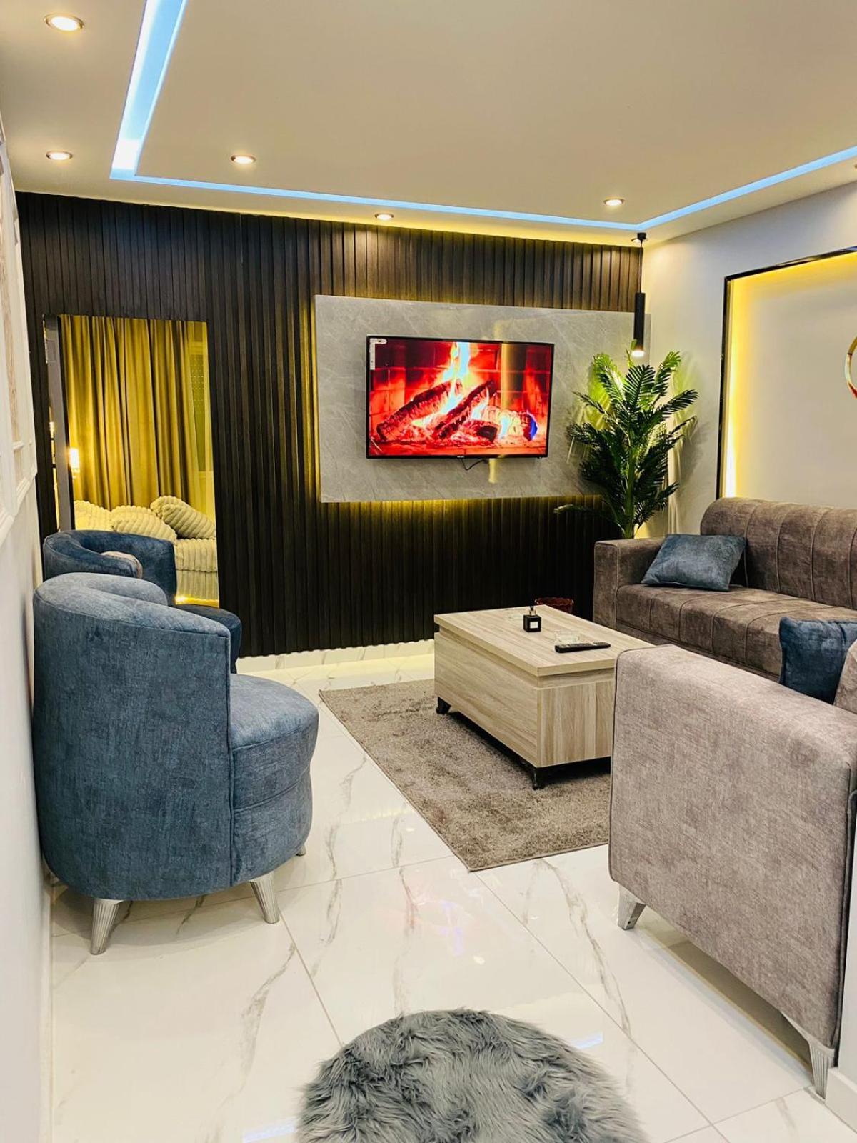 Al Seoudi Furnished Units Daire Zerka Oda fotoğraf